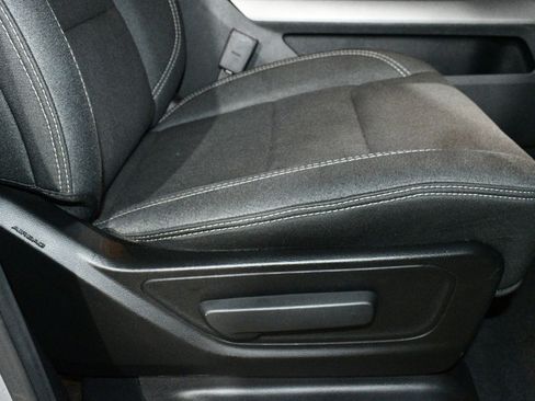 Used 2019 RAM 1500 Big Horn image 14