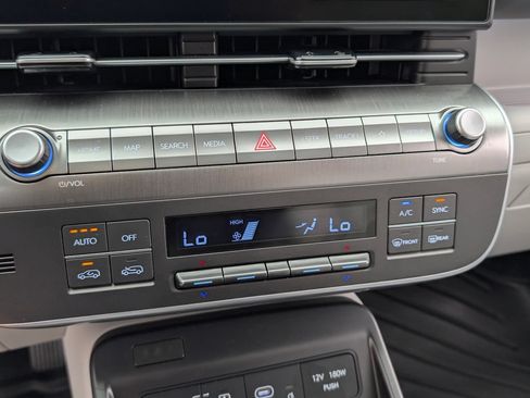 Certified 2025 Hyundai Kona Limited FWD image 27