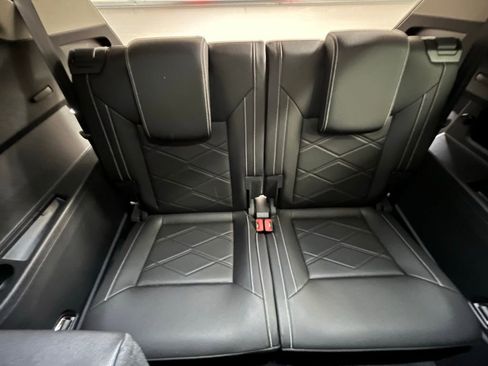 Certified 2025 Volkswagen Atlas SE w/ Panoramic Sunroof Package image 27