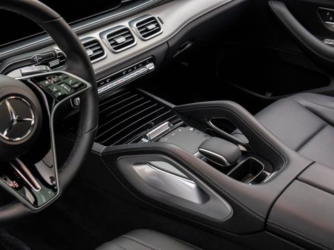 Used 2025 Mercedes-Benz GLE 350 4MATIC image 19