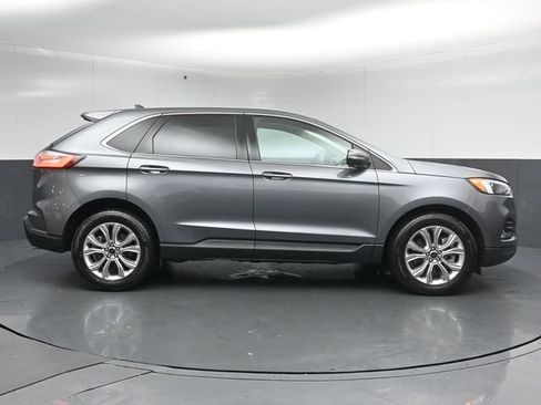 Certified 2024 Ford Edge Titanium AWD/4WD image 8