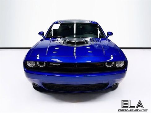 Used 2018 Dodge Challenger R/T RWD image 3