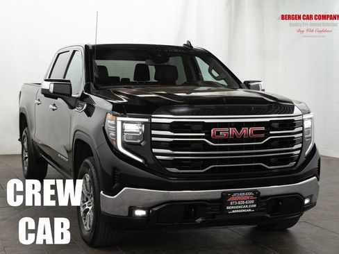 Used 2025 GMC Sierra 1500 SLT AWD/4WD image 1
