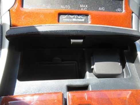 Used 2013 Lincoln MKZ Reserve image 20