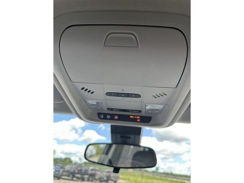 Used 2019 Chevrolet Equinox LT w/ Driver Convenience Package FWD image 49