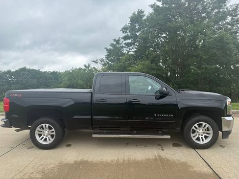 Used 2019 Chevrolet Silverado 1500 LT w/ All Star Edition AWD/4WD image 2