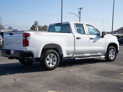 Used 2025 Chevrolet Silverado 1500 W/T w/ Trailering Package image 5