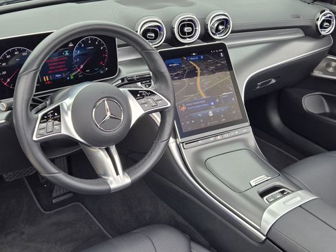 Used 2024 Mercedes-Benz CLE 300 4MATIC Cabriolet image 29