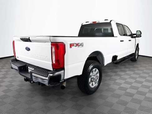 Used 2024 Ford F350 XLT w/ FX4 Off-Road Package AWD/4WD image 7