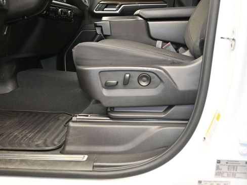 Certified 2025 Chevrolet Silverado 2500 LT w/ Convenience Package image 22