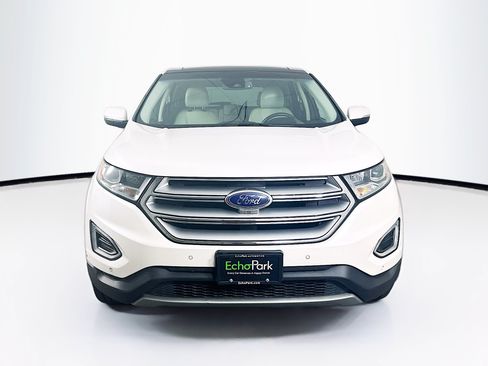 Used 2017 Ford Edge Titanium w/ Equipment Group 302A FWD image 2