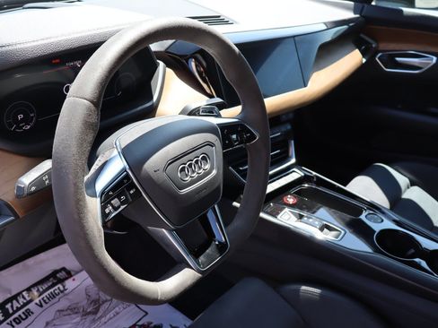 Used 2022 Audi e-tron GT Premium Plus AWD/4WD image 10
