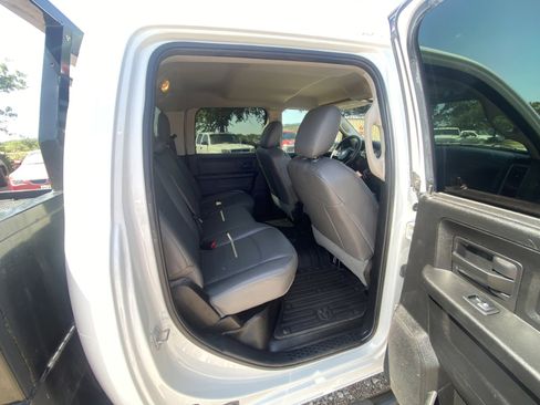 Used 2017 RAM 3500 Tradesman w/ Popular Equipment Group image 9
