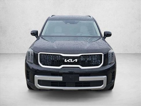 Used 2023 Kia Telluride EX FWD image 2
