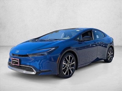 New 2026 Toyota Prius Plug-In Hybrid image 4