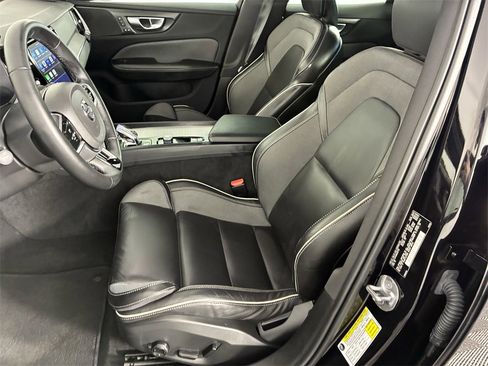 Used 2024 Volvo S60 B5 Plus image 14