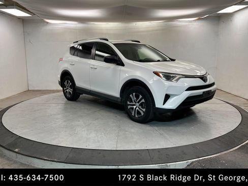 Used 2018 Toyota RAV4 LE w/ All Weather Liner Package image 7