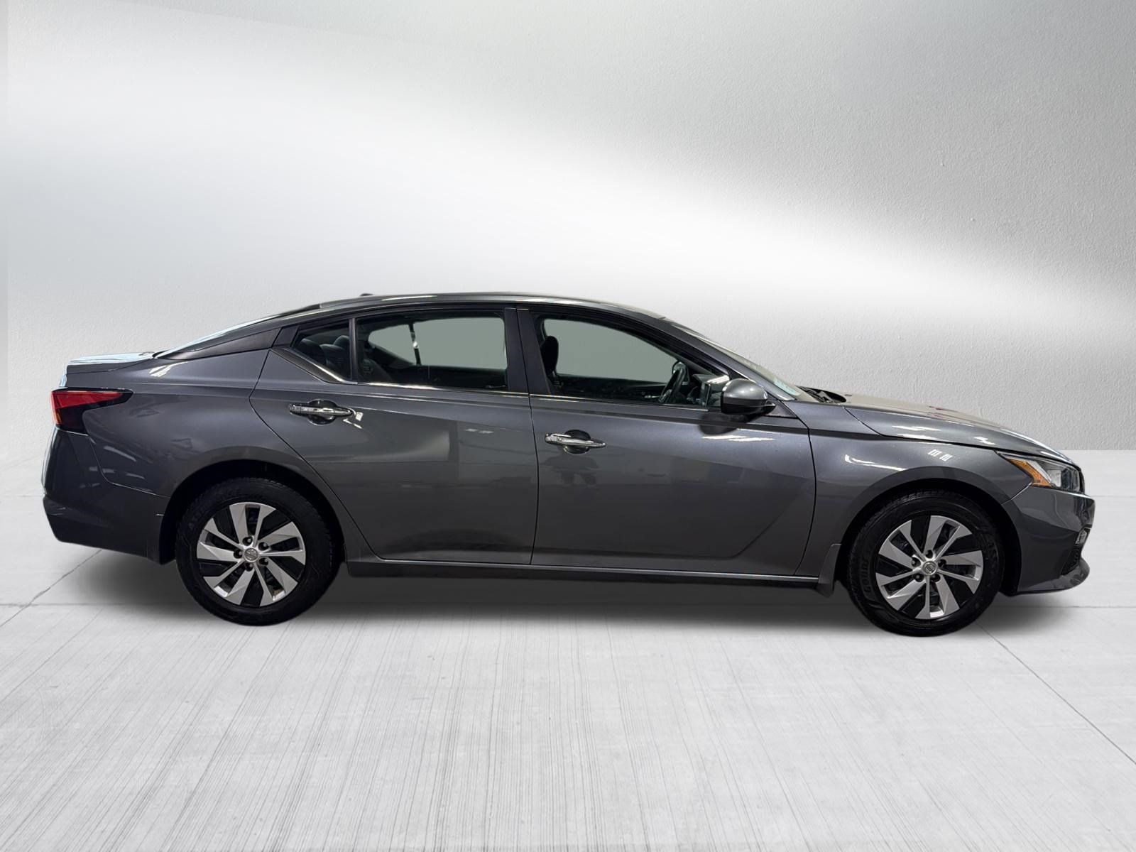 Used 2019 Nissan Altima 2.5 S AWD/4WD image 8