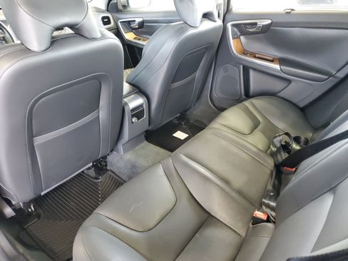 Used 2017 Volvo S60 T5 Inscription Platinum FWD image 10