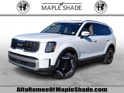 Used 2023 Kia Telluride EX w/ EX Captain's Chair Package