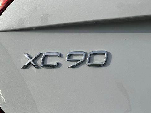 Certified 2023 Volvo XC90 T8 Ultimate image 13