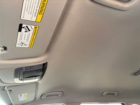 Used 2021 Kia Seltos S image 34