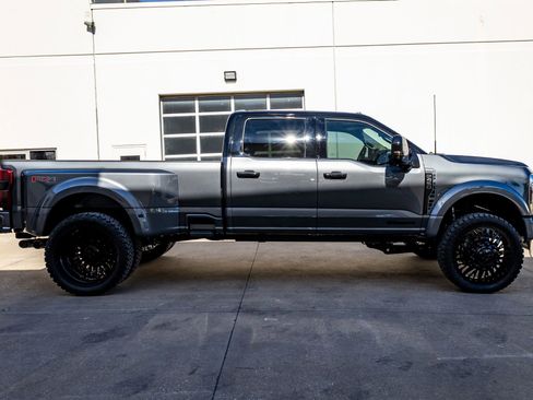 Used 2026 Ford F450 Platinum w/ Platinum Plus Package image 11