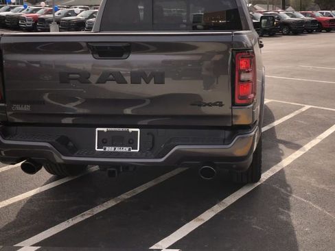 New 2026 RAM 1500 4x4 Crew Cab image 7