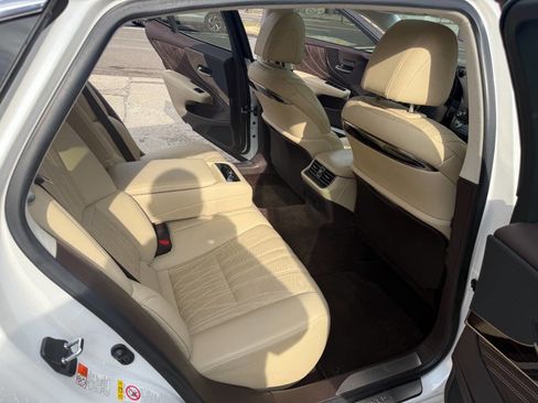 Used 2018 Lexus LS 500 Base 4dr Sedan w/ Interior Upgrade Package image 12