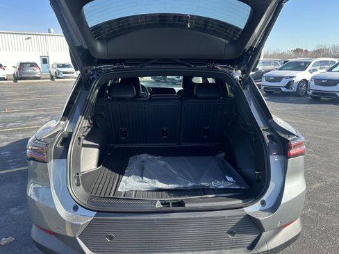 New 2026 Chevrolet Equinox EV LT FWD image 7