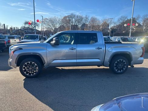 Used 2023 Toyota Tundra Limited image 4