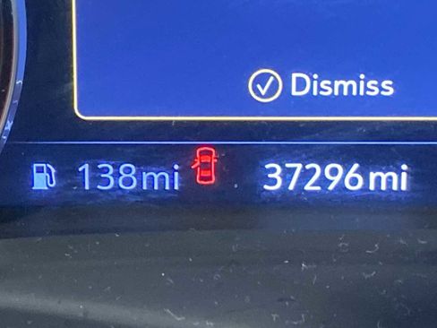 Used 2022 Buick Envision Essence w/ Sport Touring Package image 18