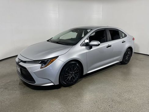 Used 2023 Toyota Corolla LE FWD image 7