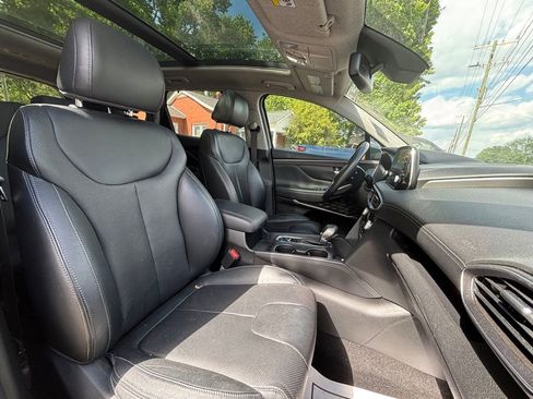 Used 2019 Hyundai Santa Fe FWD image 11