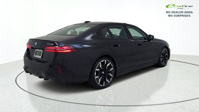 Used 2027 BMW i5 eDrive40 w/ M Sport Package RWD image 8