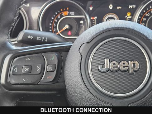 Used 2022 Jeep Wrangler Unlimited Sport AWD/4WD image 23