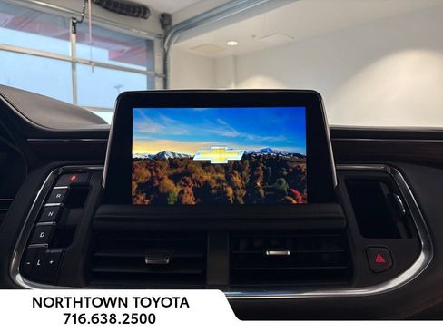 Used 2023 Chevrolet Suburban High Country AWD/4WD image 10