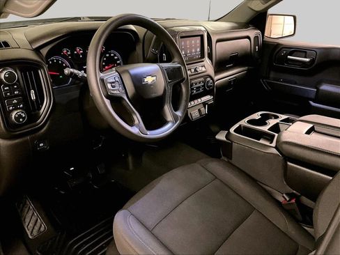 Used 2024 Chevrolet Silverado 1500 Custom image 12