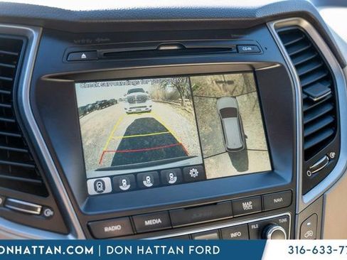 Used 2017 Hyundai Santa Fe Limited image 20