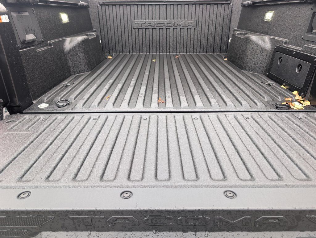 Used 2026 Toyota Tacoma Limited AWD/4WD image 36