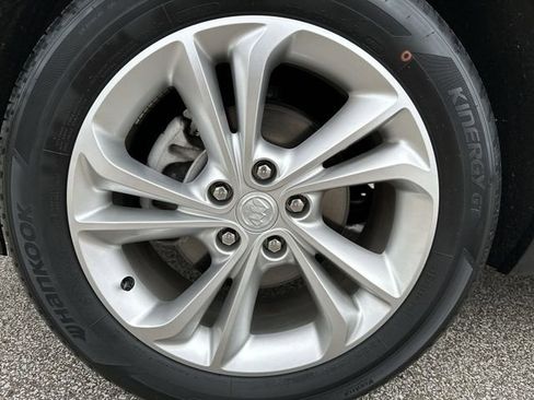 Certified 2023 Buick Encore GX Preferred w/ Cold Weather Comfort Package FWD image 21