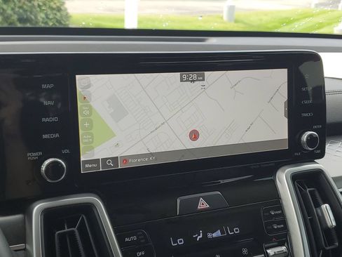 Used 2022 Kia Sorento S FWD image 25