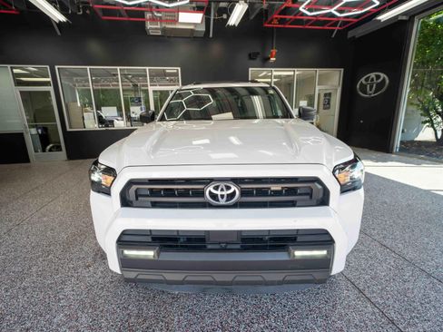 Certified 2025 Toyota 4Runner SR5 RWD image 7