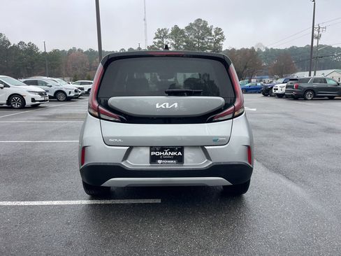 Certified 2024 Kia Soul EX image 6