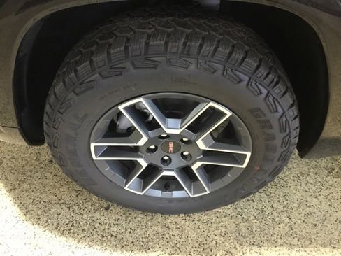 New 2026 GMC Terrain AT4 w/ Convenience Package III image 11