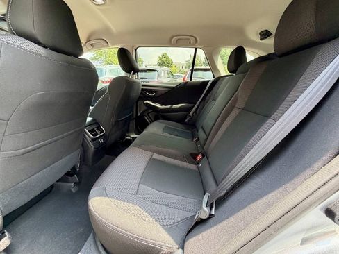 Used 2025 Subaru Outback Premium AWD/4WD image 23