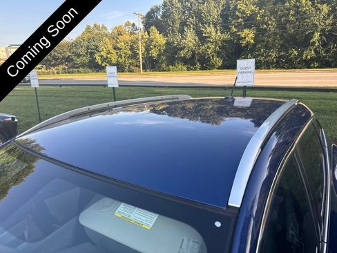 Used 2022 Nissan Rogue Sport SV w/ Technology Package AWD/4WD image 10