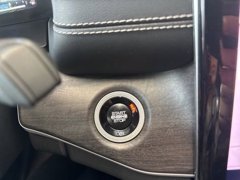 Used 2024 Jeep Grand Cherokee Limited 4xe image 31