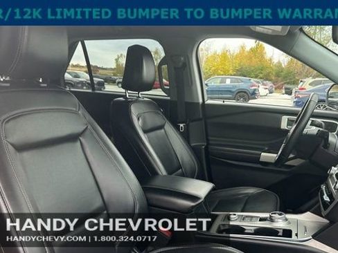 Used 2022 Ford Explorer XLT w/ Equipment Group 202A image 54
