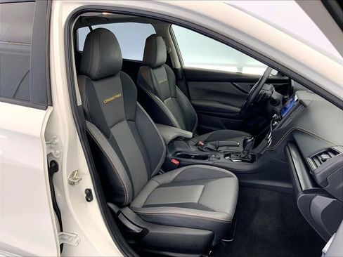 Used 2022 Subaru Crosstrek 2.5i Sport w/ Moonroof Package AWD/4WD image 17